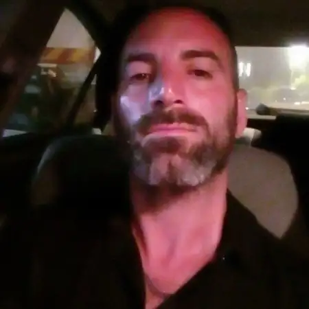 גיא, 42תל אביב 