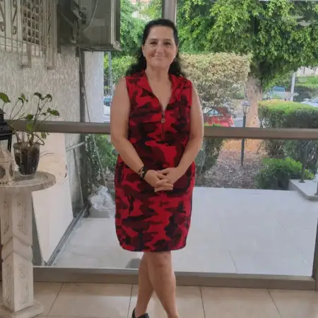 חנה, 67חולון 