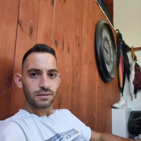 יהונתן, 28פתח תקווה 