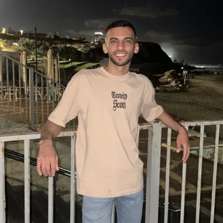 Yousef, 24תל אביב 